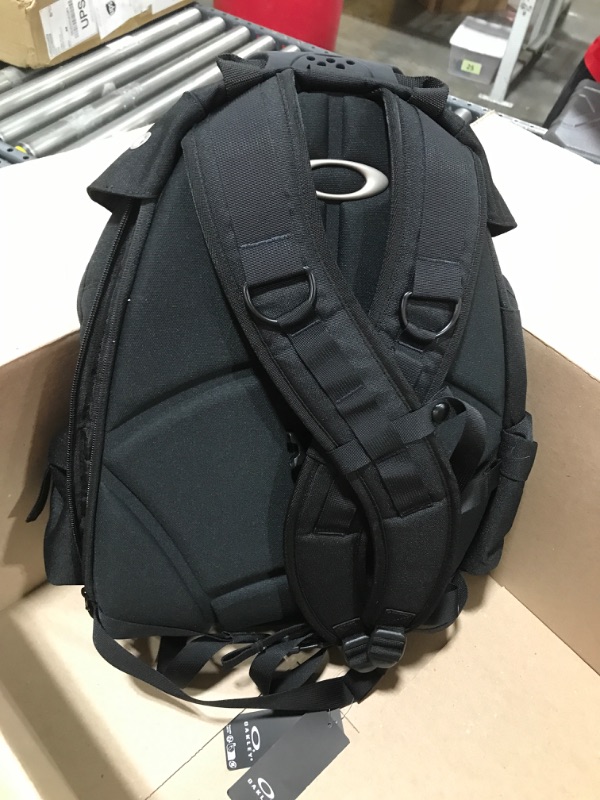 Photo 3 of  Oakley Icon RC Backpack 