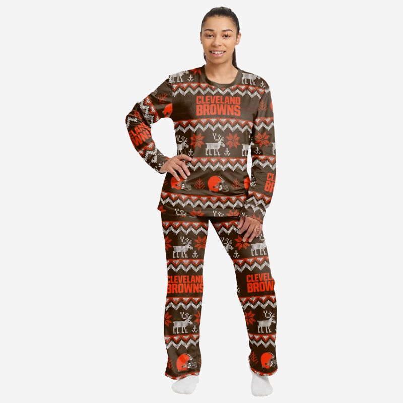 Photo 1 of FOCO Women's NFL Team Ugly Pattern Matching Set Family Holiday Pajamas Cleveland Browns 9-2828 Holiday Ugly Pattern
SIZE MEDIUM 