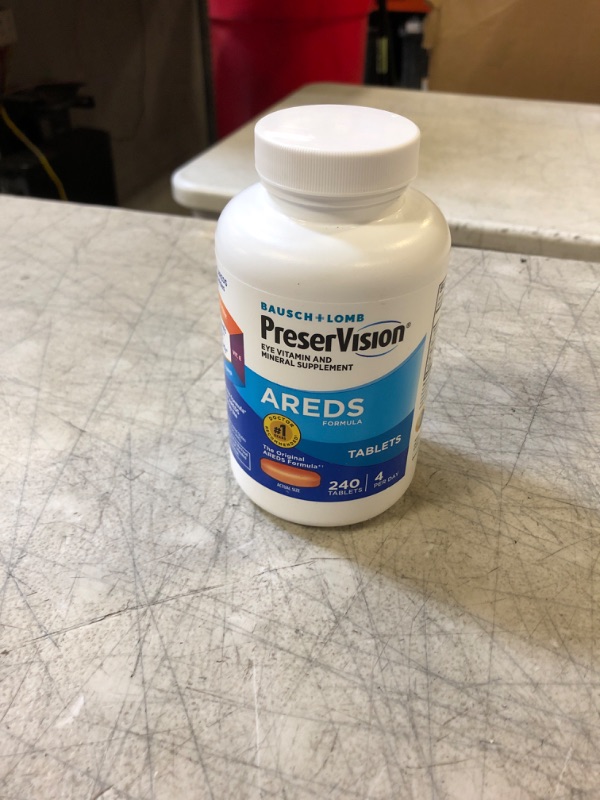 Photo 2 of PreserVision AREDS Eye Vitamin & Mineral Supplement, Tablets, 240 Count (Pack of 1) , Packaging may vary AREDS Tablet 240
EXP 8 2025