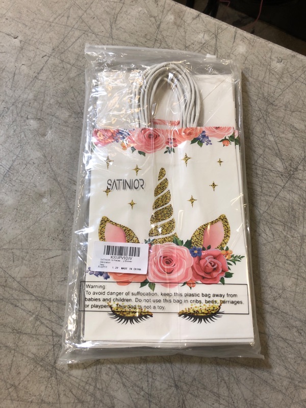 Photo 1 of 16PCS GIFT BAGS 