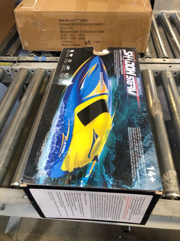 Photo 3 of ALPHAREV RC Boat R608 Brushless RC Boats for Adults, 35+KMH Fast Remote Control Boat with Rechargeable Battery for Lakes and BLUE
