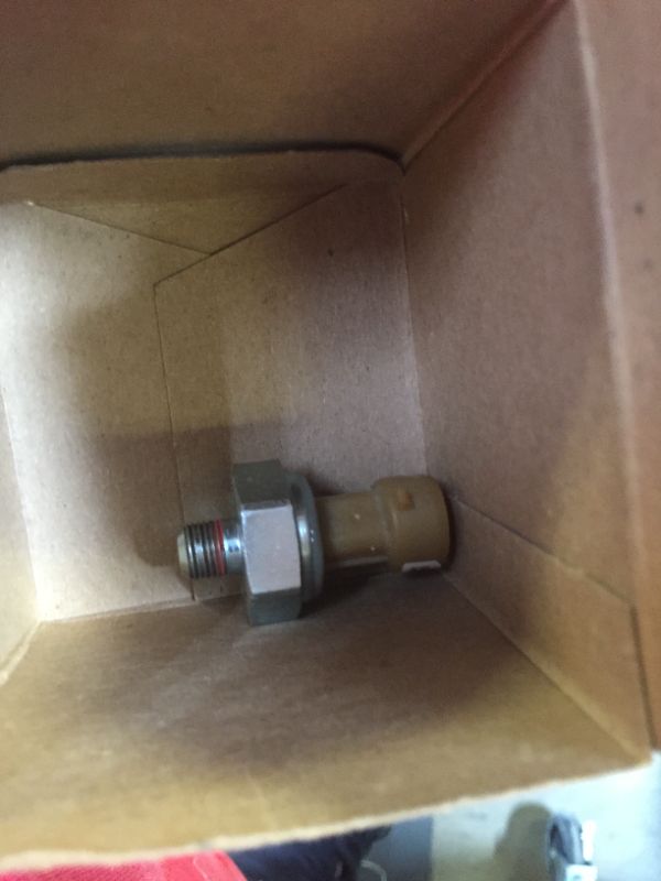 Photo 2 of Dorman 904-7513 Engine Oil Pressure Sensor Compatible with Select IC Corporation / International Models