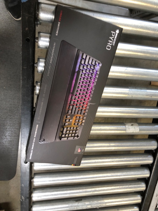 Photo 3 of ROCCAT Pyro Mechanical Gaming Keyboard with RGB Lightning, Black (ROC-12-622) 