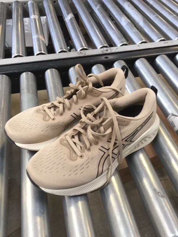 Photo 1 of ASICS Men's Gel-Excite Running Shoes- SIZE 10
