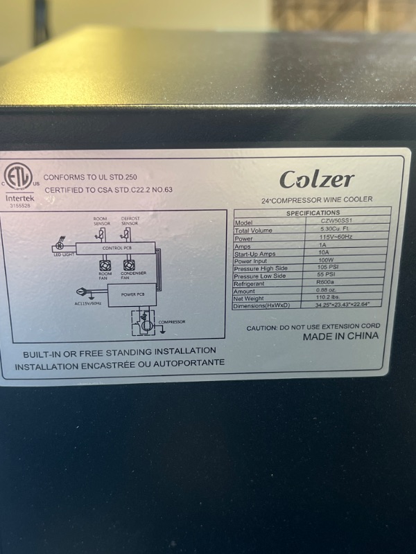 Photo 2 of COLZER mini fridge? inside size 24"x19.5"

total size 33.750"x23.250"