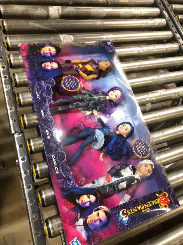 Photo 2 of Disney Descendants 3 Isle of The Lost Collection 4 Pack Dolls