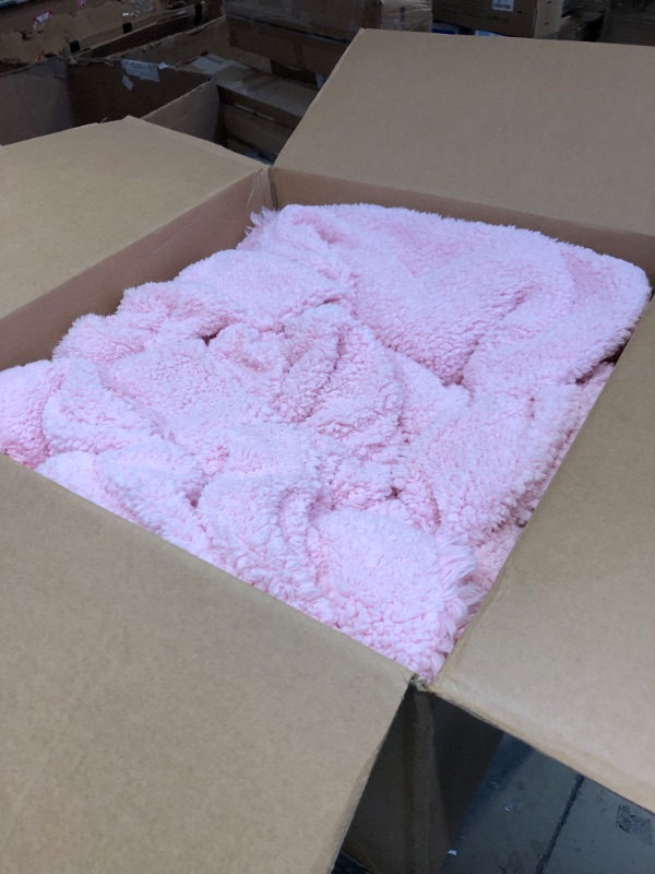 Photo 2 of Bedsure Faux Fur King Size Blanket Pink – Fuzzy, Fluffy, and Shaggy Faux Fur, Soft and Thick Sherpa, Tie-dye Decorative Gift, King Blanket for Bed, 108x90 Inches, 380 GSM Pink 108"x90" King/California King