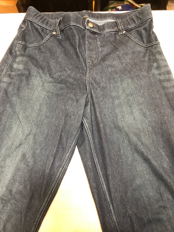 Photo 1 of Hue L womens jeans