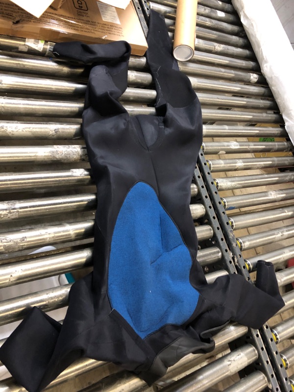 Photo 1 of ONEIL WETSUIT SIZE SMALL 