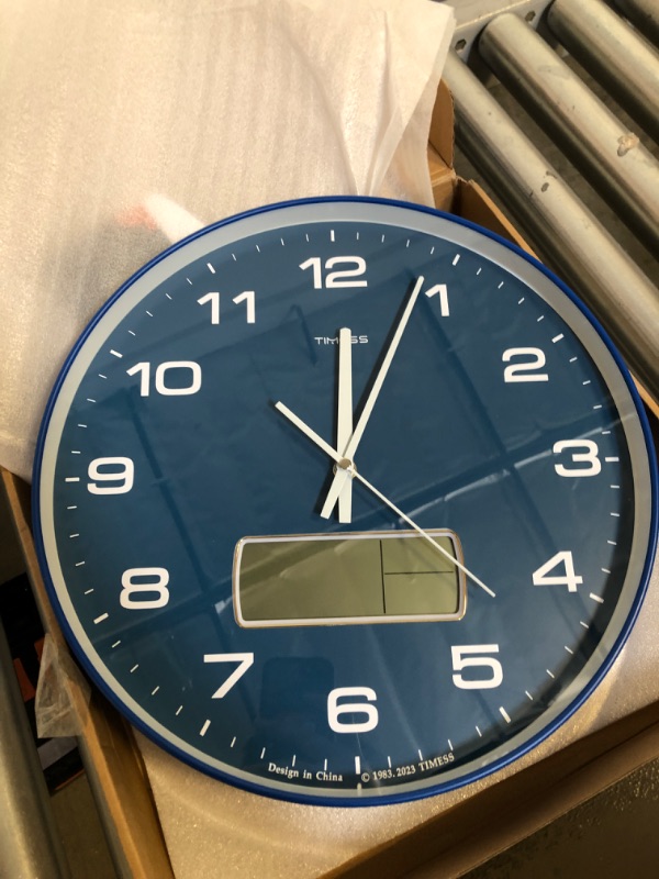 Photo 1 of 14  Inch Blue Wall Clock