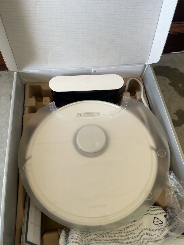 Photo 1 of Roborock R100004 S6 White Pure Robot Vacuum Cleaner
