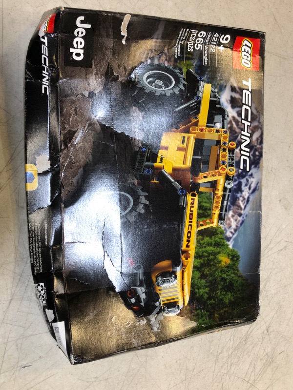 Photo 1 of Lego technic jeep