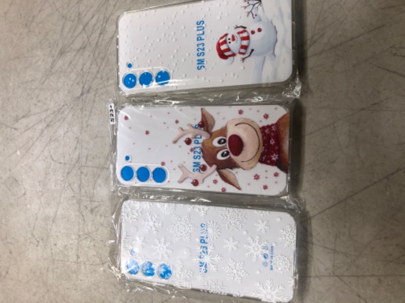 Photo 1 of 3pc christmas phone cases