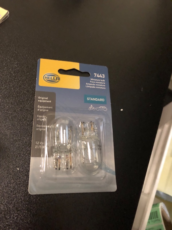 Photo 1 of Hella 7443TB Bulb 7443 12V 21/5W W3X16Q T6.5 (2)