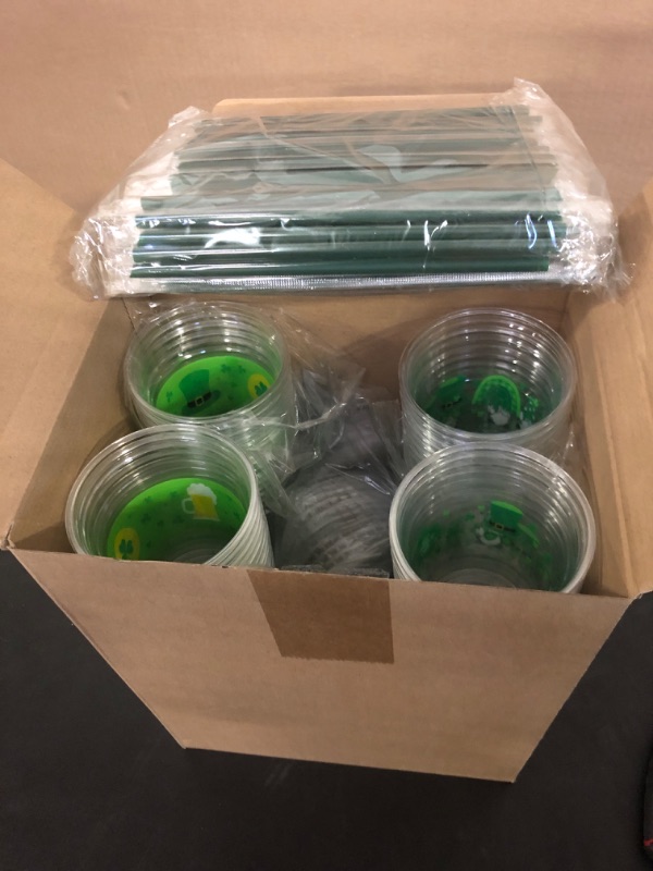 Photo 2 of 300 Pcs 12 oz St Patrick's Day Shamrock Cups with Lids and Straw Disposable Clear Plastic Cups Happy St Patrick's Day Party Cups Drinking Green Cups for Party Supply Beer Beverage Ice Cream (Fresh)