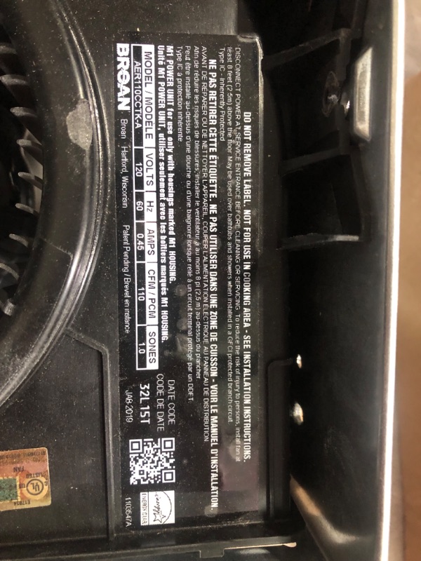 Photo 3 of ***USED - BENT - LIKELY MISISNG PARTS - UNABLE TO VERIFY FUNCTIONALITY***
Broan-NuTone AER110CCTK CleanCover Bath, 110 CFM, 1.0 Sone, with Selectable CCT LED Light, Energy STARBath Fan, White