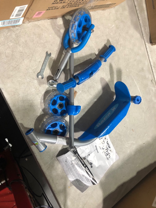 Photo 4 of ***USED - LIKELY MISSING PARTS - UNABLE TO VERIFY FUNCTIONALITY***
Razor Jr. Lil' Kick Scooter Blue Frustration-Free Packaging