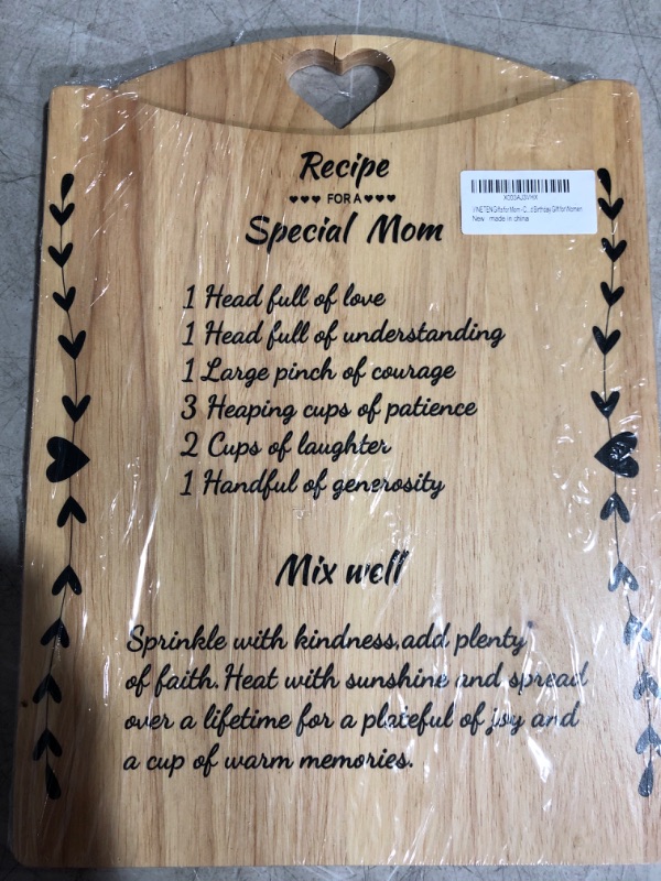 Photo 2 of (see all images for damage) Gifts for Mom - Cutting Board Engraved with "Recipe Mom" Verse -