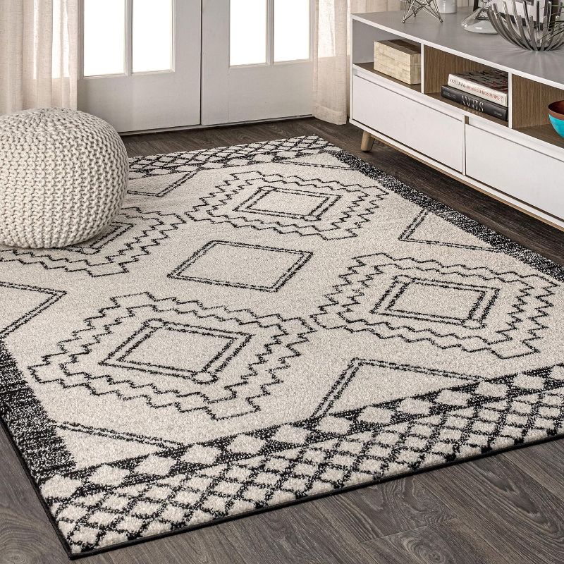 Photo 1 of *stock photo for reference* JONATHAN Y Moroccan HYPE 8 x 10 Cream/Black Indoor Geometric Area Rug