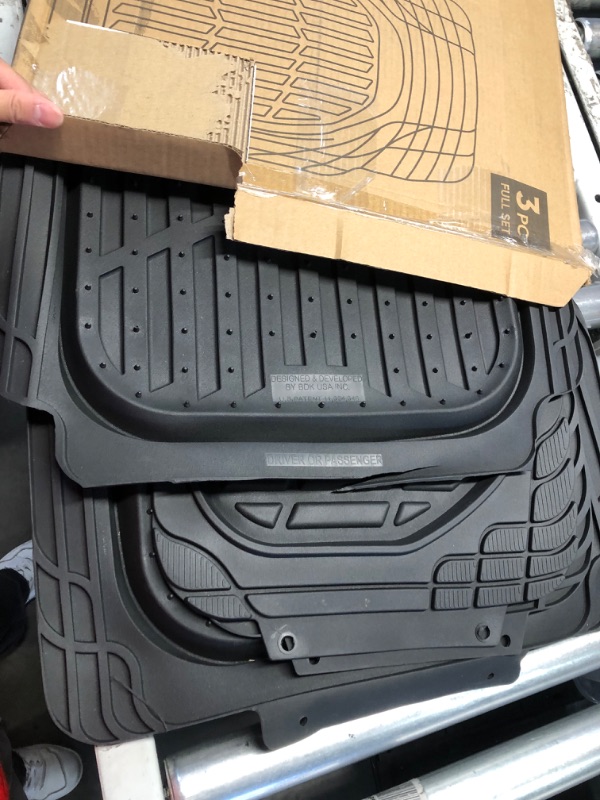 Photo 3 of *FOR PARTS ONLY****(READ NOTES)
Motor Trend - MT-923-BK 923-BK Black FlexTough Contour Liners-Deep Dish Heavy Duty Rubber Floor Mats for Car SUV Truck & Van-All Weather Protection, Universal Trim to Fit Full Set Black