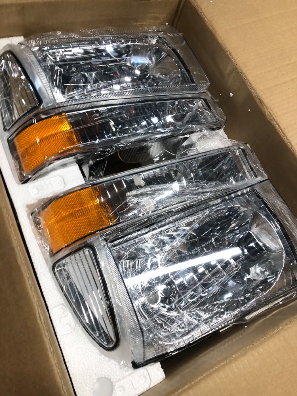 Photo 2 of AUTOSAVER88 Headlight Assembly Compatible with 1999-2004 Ford F250 F350 F450 F550 Super Duty Chrome Housing Clear Lens w/Signal Lamps Chrome+Clear Lens