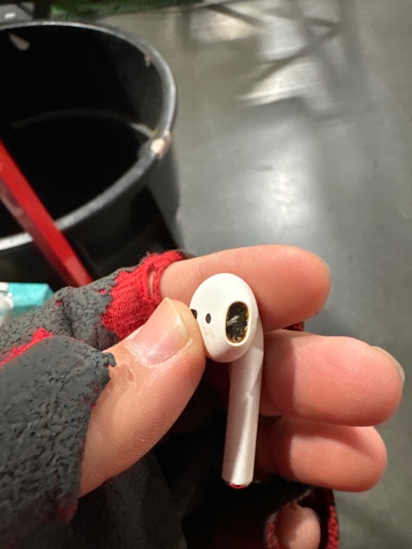 Photo 6 of Apple AirPods with Charging Case (Latest Model)