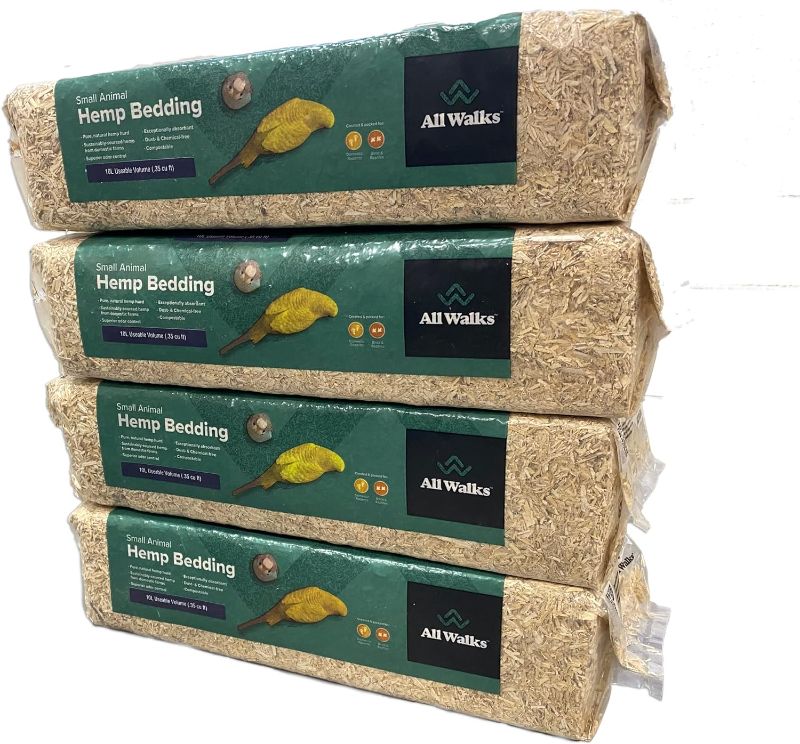 Photo 1 of (40l)  Bedding for Chicken Coops, Guinea Pigs, Hamsters, Rabbits, and Other Small Animals - 100% Natural, Superior Odor Control, Sustainably Sourced Pet Bedding - Made in America