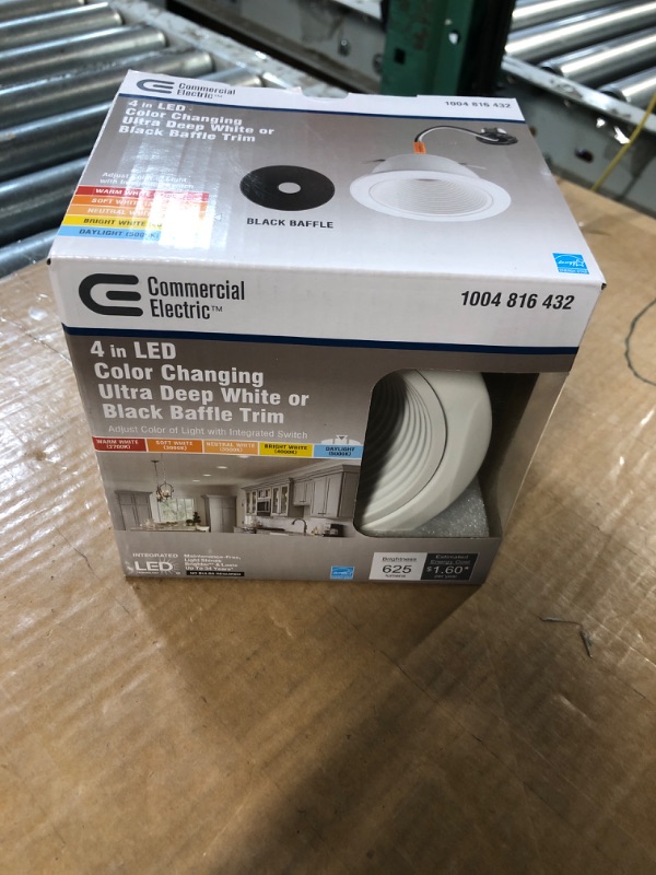 Photo 1 of 4 in. Ultra Low Glare Deep Baffle Selectable CCT Integrated LED Recessed Light Trim 625 Lumens Dimmable Wet Rated