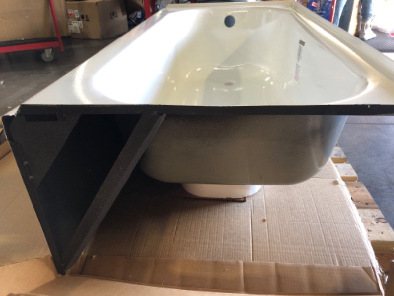 Photo 8 of (MINOR DAMAGE/ SEE NOTES) maui porcelain enameled comfort bathtub 60"L X 30"W X 16-5/8"H