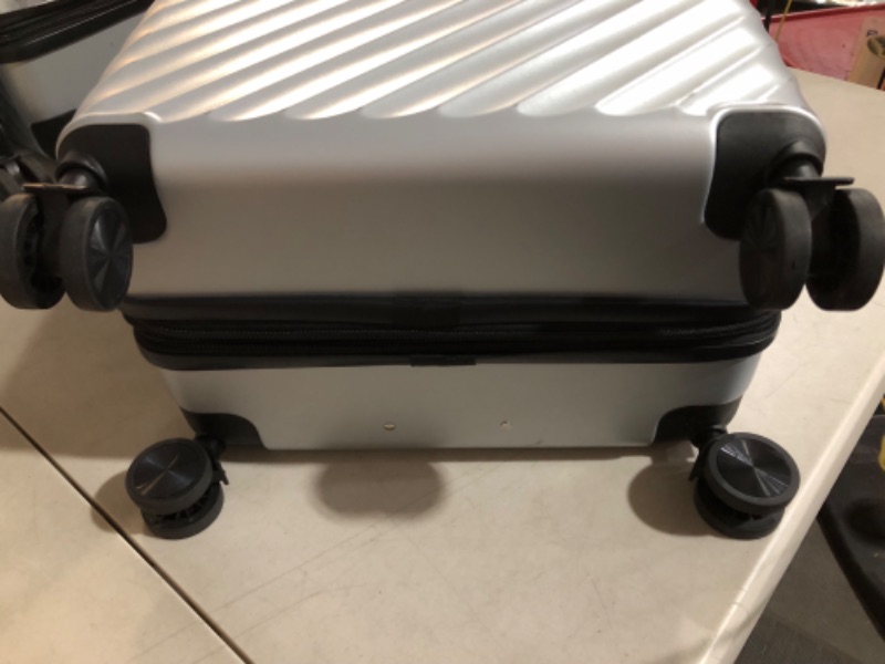 Photo 11 of ***MAJOR DAMAGE TO LARGE*PULL HANDLE NROKEN*MINOR DAMAGE TO ALL*SCUFFS /WEAR*PICTURED***
LUGGEX 3 Piece Luggage Sets with Spinner Wheels - 100% Polycarbonate Expandable Hard Suitcases with Wheels - Travel Luggage TSA Approve (Silver, 20/24/28) - COMBINATI