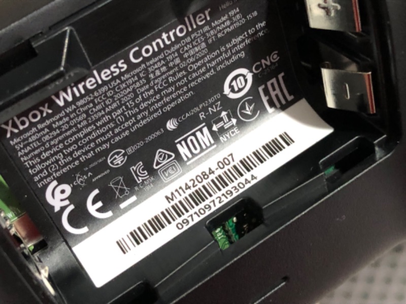 Photo 1 of ***NONREFUNDABLE - NOT FUNCTIONAL - FOR PARTS ONLY - SEE COMMENTS***
Xbox Series X Console (Renewed)