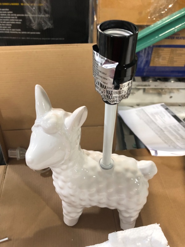 Photo 3 of ** SEE NOTES ORE International 20.5" Patagonia White Llama Bust Resin Table Lamp