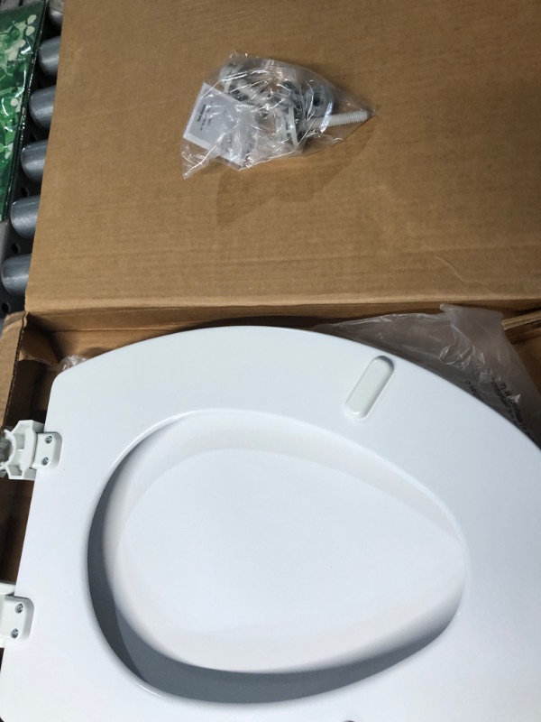 Photo 2 of (see images for damage) Bemis 1500EC 390 Lift-Off Wood Elongated Toilet SEAT, Cotton White