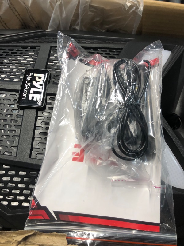 Photo 1 of (subwoofer does not work)(sold for parts/repair)Pyle Portable Bluetooth PA Speaker System-800W 12” Indoor/Outdoor Bluetooth Speaker