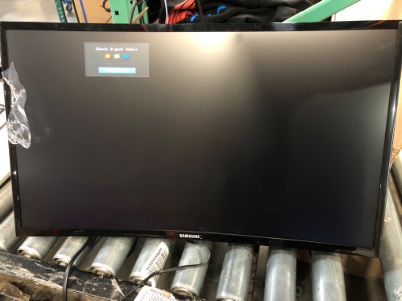 Photo 2 of SAMSUNG 27-Inch CF39 Series FHD 1080p Curved Computer Monitor, Ultra Slim Design, AMD FreeSync, 4ms response, HDMI, DisplayPort, VESA Compatible, Wide Viewing Angle (LC27F398FWNXZA), Black 27-inch Curved DP/HDMI/1-Yr Warranty