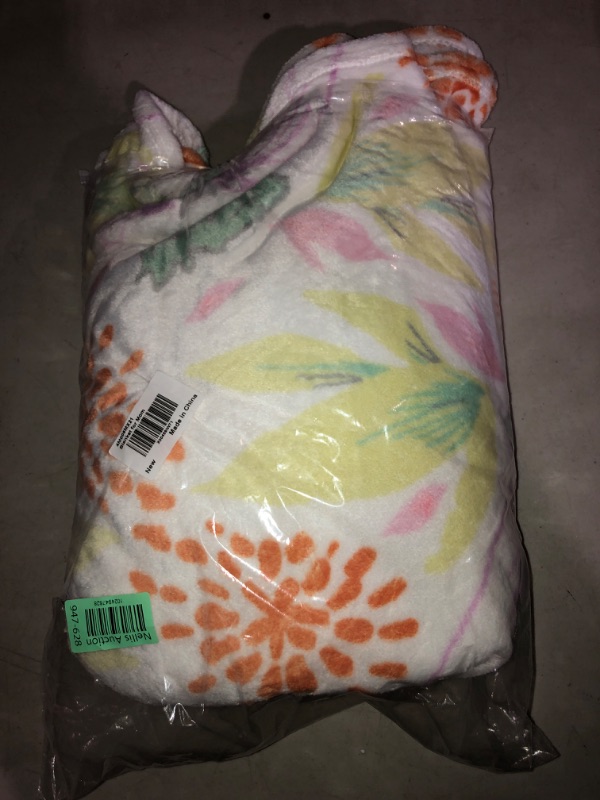 Photo 2 of (NON-REFUNDABLE) DN DECONATION Mothers Day Blanket from Son, Soft Love You Mom Blanket with Colorful Flowers, for Mom 78 x 59 inches Love You Mum 78.74"x59.05"