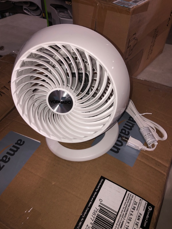 Photo 2 of (READ FULL POST) Vornado 460 Small Whole Room Air Circulator Fan with 3 Speeds, 460-Small, White & 133 Compact Air Circulator Fan