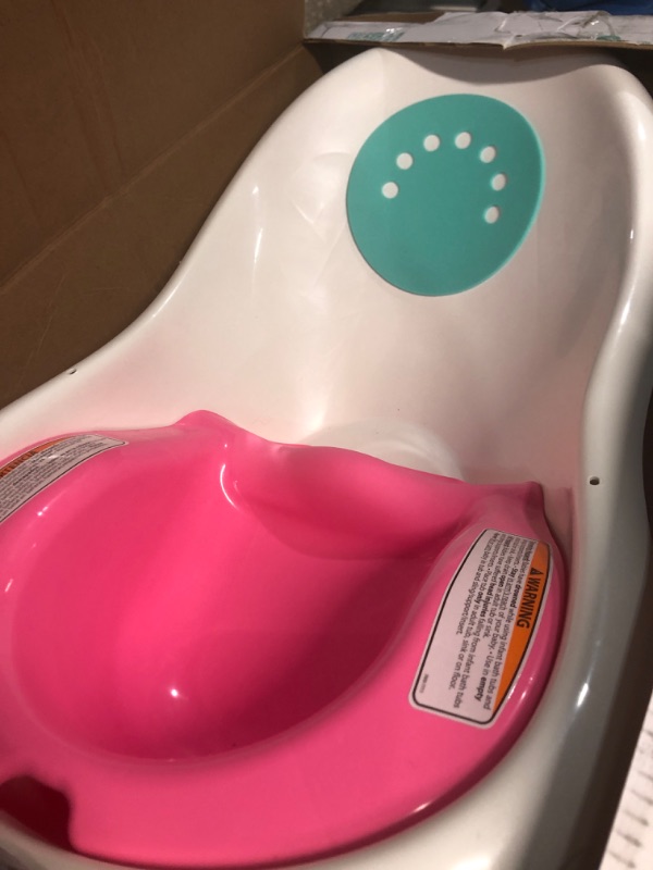 Photo 4 of ***USED - LIKELY MISSING PARTS - UNABLE TO VERIFY FUNCTIONALITY***
Fisher-Price Baby To Toddler Bath 4-In-1 Sling ‘N Seat Tub With Removable Infant Support And 2 Toys, Pink