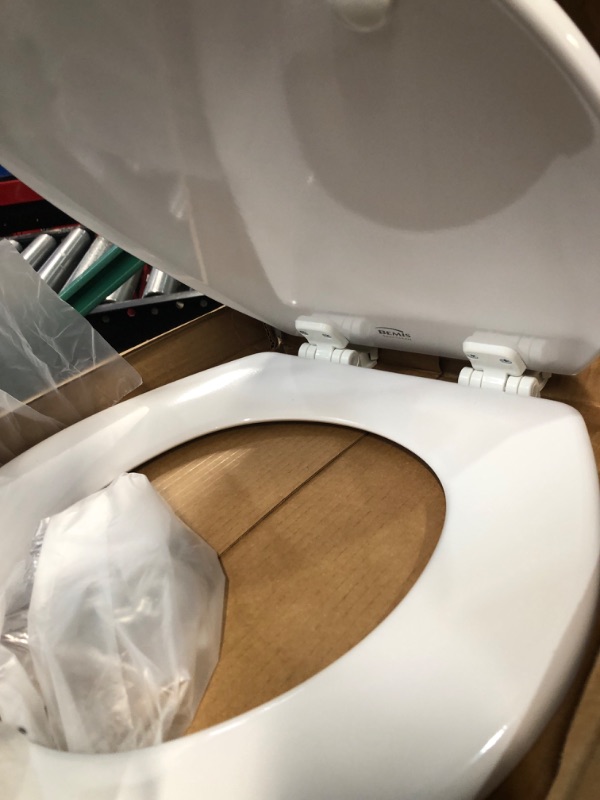 Photo 3 of ***USED - LIKELY MISSING PARTS - UNABLE TO VERIFY FUNCTIONALITY***
Bemis 500EC 390 Toilet Seat with Easy Clean & Change Hinges, Round, Durable Enameled Wood, Cotton White Cotton White 1 Pack Round Toilet Seat