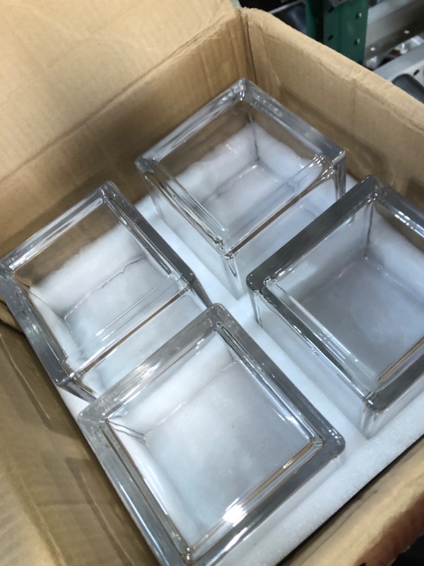 Photo 2 of Yaomiao 8 Pieces ?Square Glass Vase 6X 6 x 6 Inch Clear Cube Vase Wedding Flower Vase Floating Candle Holders for Centerpiece Home Garden Wedding Formal Dinners Floral Container Decorations