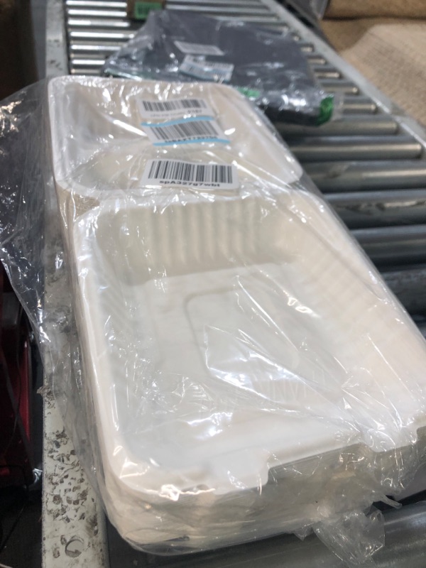 Photo 1 of Freshware Clamshell Containers, 8 x 8 Inch, 3-Compartment, 50-Pack, Natural