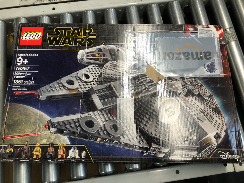 Photo 2 of LEGO Star Wars Millennium Falcon 75257 Starship Construction Set, with Finn, Chewbacca, Lando Calrissian, Boolio, C-3PO, R2-D2 and D-O, The Rise of Skywalker Collection Standard Packaging