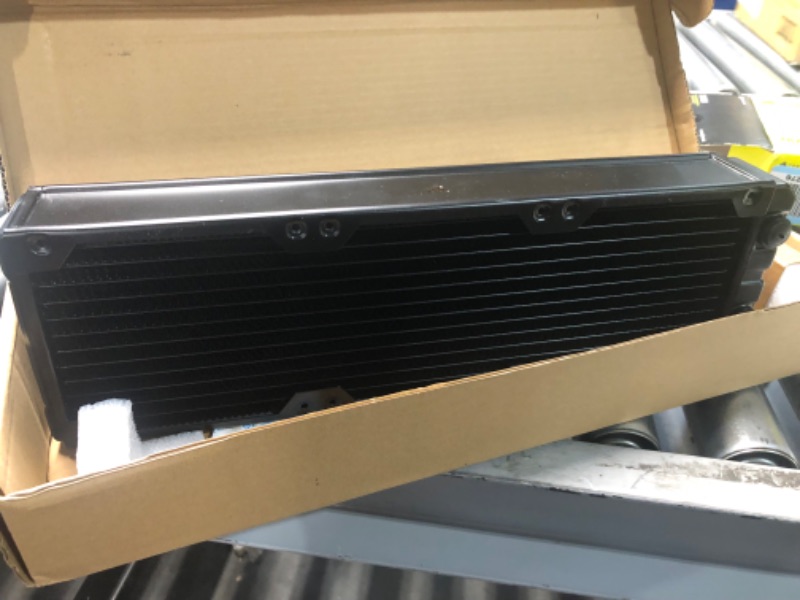 Photo 1 of Corsair Hydro X Series XR7 360mm Water Cooling Radiator