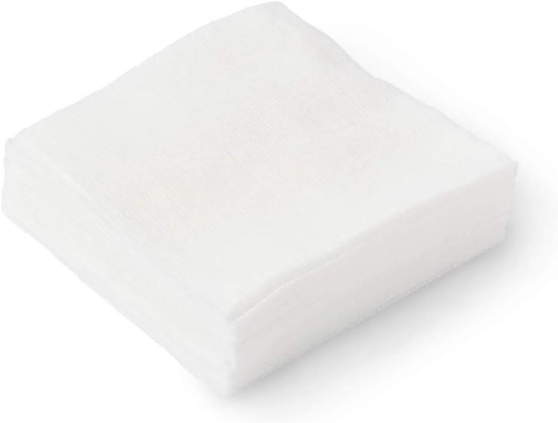 Photo 2 of Medline Deluxe Gauze Sponge, Non-Sterile, Nonwoven, Absorbent, Low Linting, Fast Wicking, 4-Ply, 4" x 4" (Pack of 2000)
