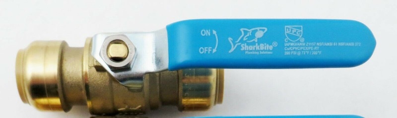 Photo 1 of Sharkbite 818100 Brass 3/4-in Push-to-Connect Ball Valve