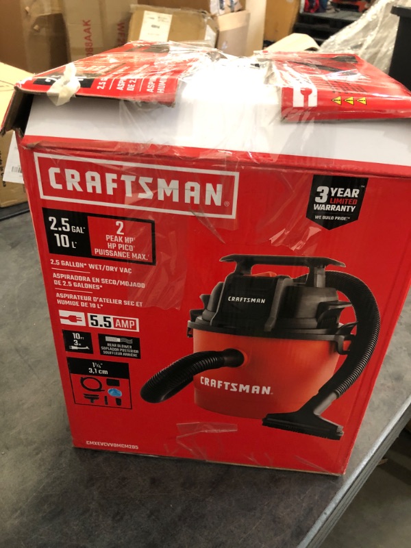 Photo 2 of CRAFTSMAN 2.5-Gallons 2-HP Corded Wet/Dry Shop Vacuum with Accessories Included