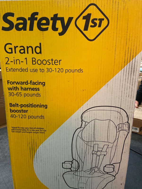 Photo 3 of Safety 1st Grand 2-in-1 Booster Car Seat, Extended Use: Forward-Facing with Harness, 30-65 pounds and Belt-Positioning Booster, 40-120 pounds, High Street