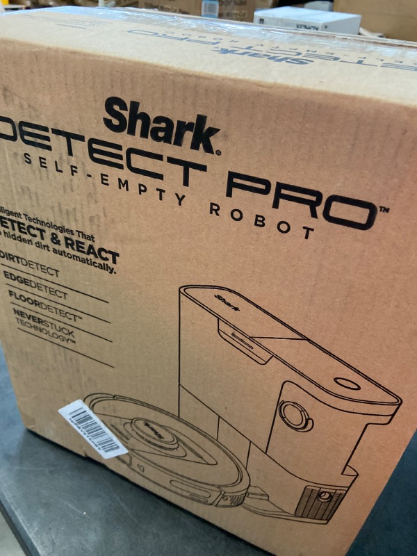 Photo 3 of Shark Detect Pro Self-Empty Robot Vacuum with NeverStuck Technology, Auto Deep-Clean Carpets & Hardfloors, 30 Day Capacity HEPA Bagless Base, for Pet Hair, WiFi Black (AV2820S)