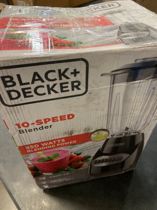 Photo 4 of BLACK+DECKER Countertop Blender with 5-Cup Glass Jar, 10-Speed Settings, Black, BL2010BG, 8.5 x 9.9 x 13.5 inches