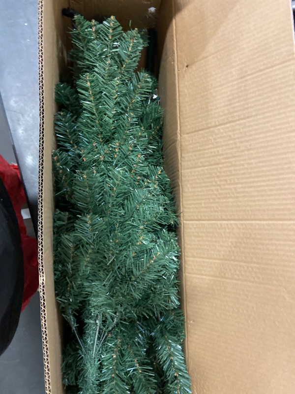 Photo 2 of Artificial Christmas Tree 5FT, leheyhey PVC Material Simulation Spruce Christmas Holiday Party Decoration, Quick Assembly Suitable for Family Interaction, Recyclable and Environmentally Friendly
